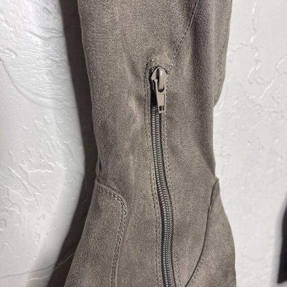Liz Claiborne Yarmont Block Heel Over the Knee Boots Tan Taupe Size 6M - Picture 3 of 16